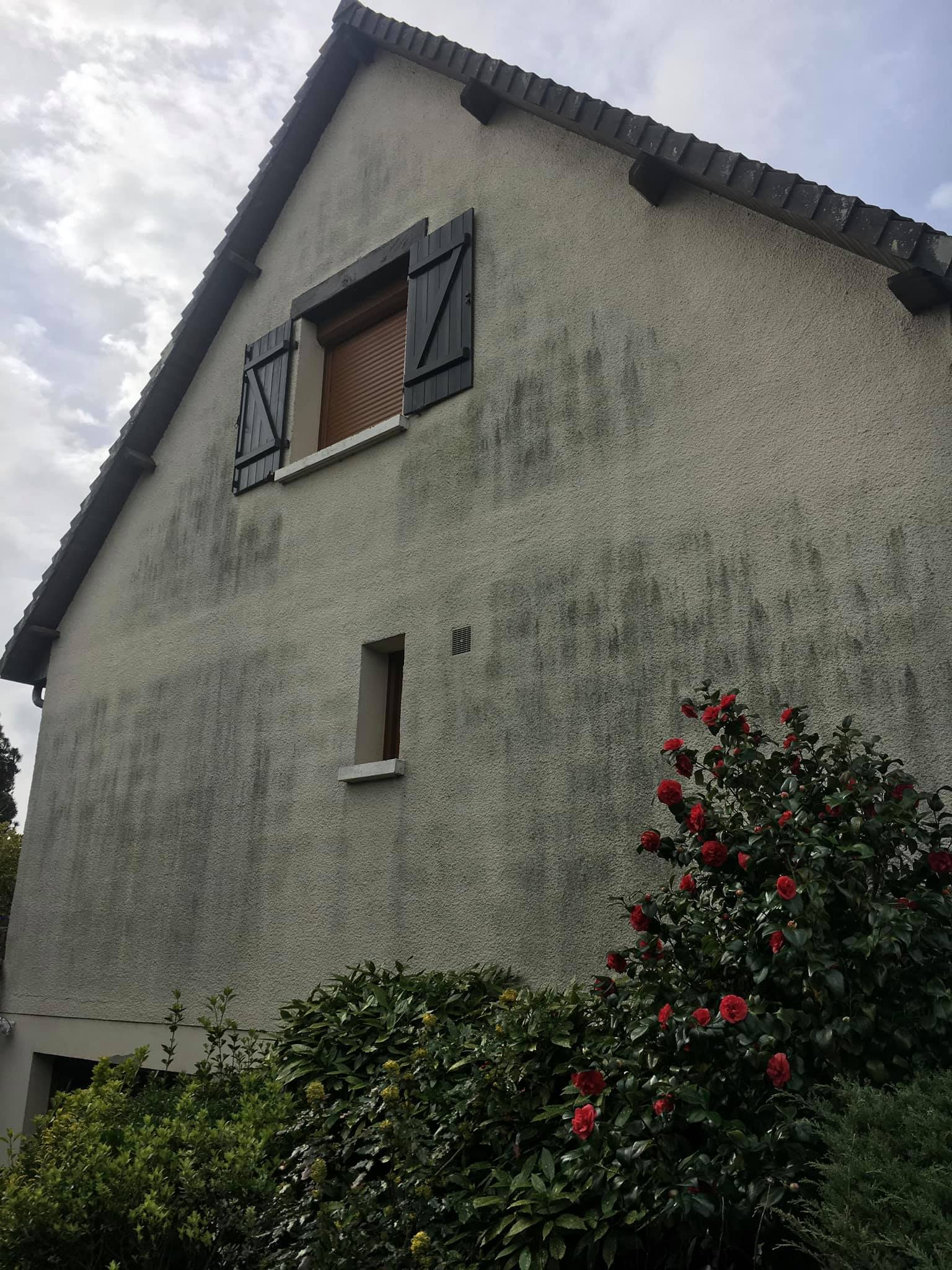 Façade d'une maison avant tous types de travaux par LG Habitat - Calvados 